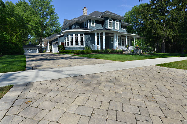 Best Residential Driveway Paver Services  in Lake Zurich, IL